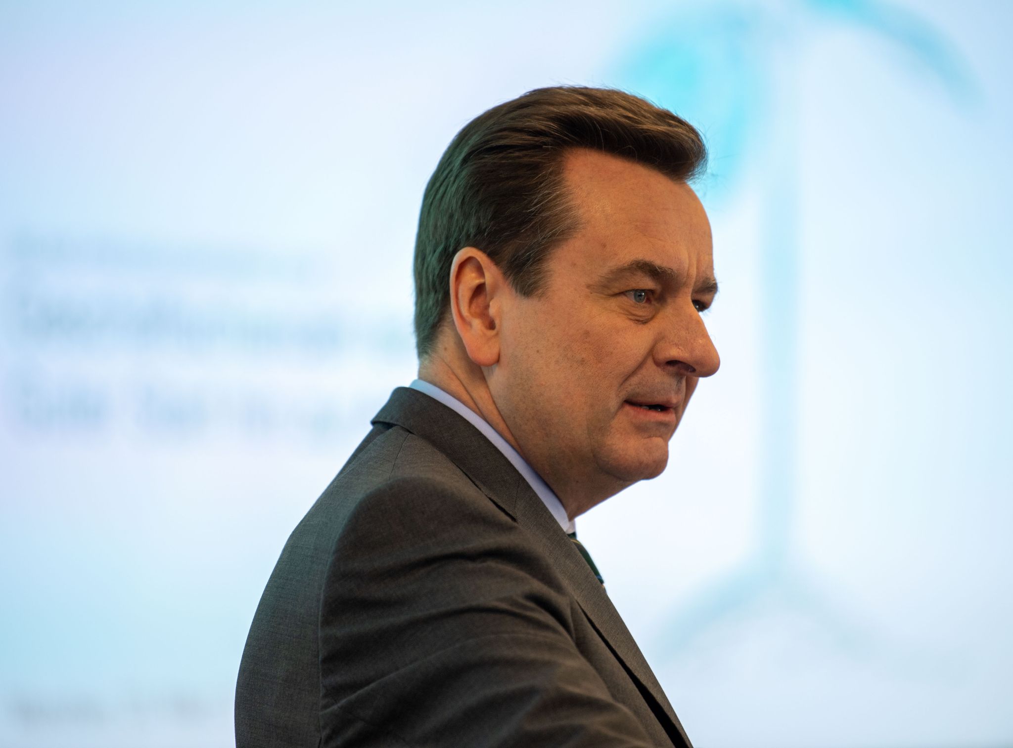 Munich Re-Chef stellt USA in Reihe mit China und Russland